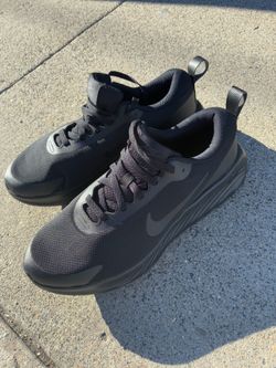 New Nike Permina Walking Shoes
