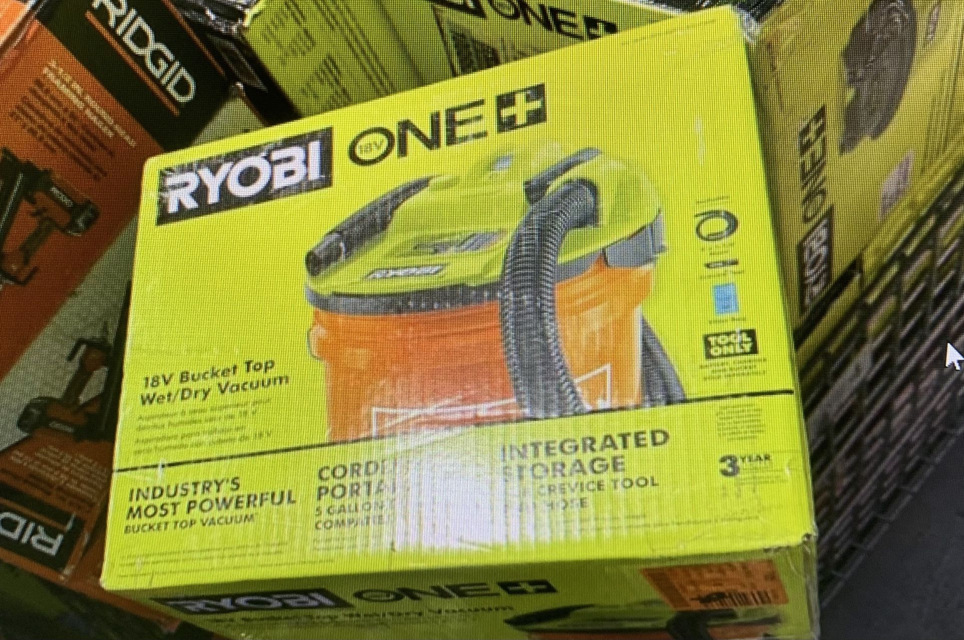 Ryobi 18v One+ 5-gallon Bucket Top Wet/dry Vacuum Tool Only
