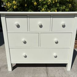 White Solid Wood Pottery Barn Dresser Chest of Drawers Furniture Great Condition Originally $1,100