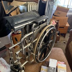 Wheelchair with foot rest