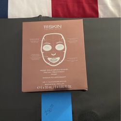 Face Mask Retails 250 