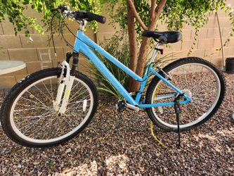 Bike - Diamondback Laurita 27.5