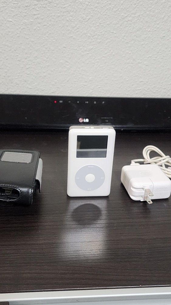 Apple iPod Classic 4th Generation White - HP Invent (60 GB) VERY RARE