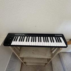 MAUDIO MIDI KEYBOARD CONTROLER