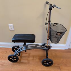 Knee Scooter With Basket