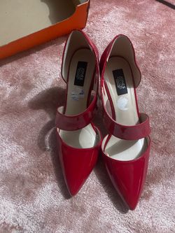 Lidos zapatos rojos