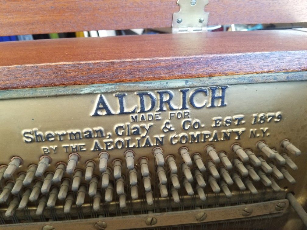 Vintage piano