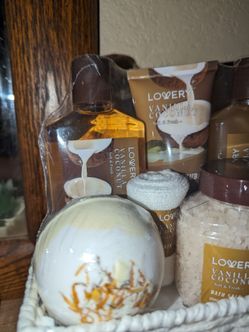 Lowery deluxe vanilla coconut bath set