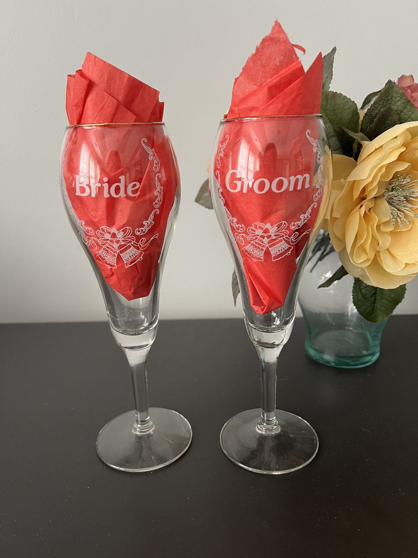 Bride And Groom Champagne Flutes