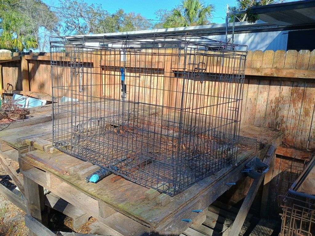 WIRE DOG CAGES