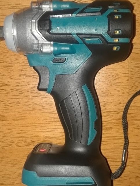 Makita Compatible 18V Half Inch And Quarter Inch In One Impact Driver