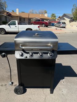 Char-Broil 4-Burner Gas BBQ Grill