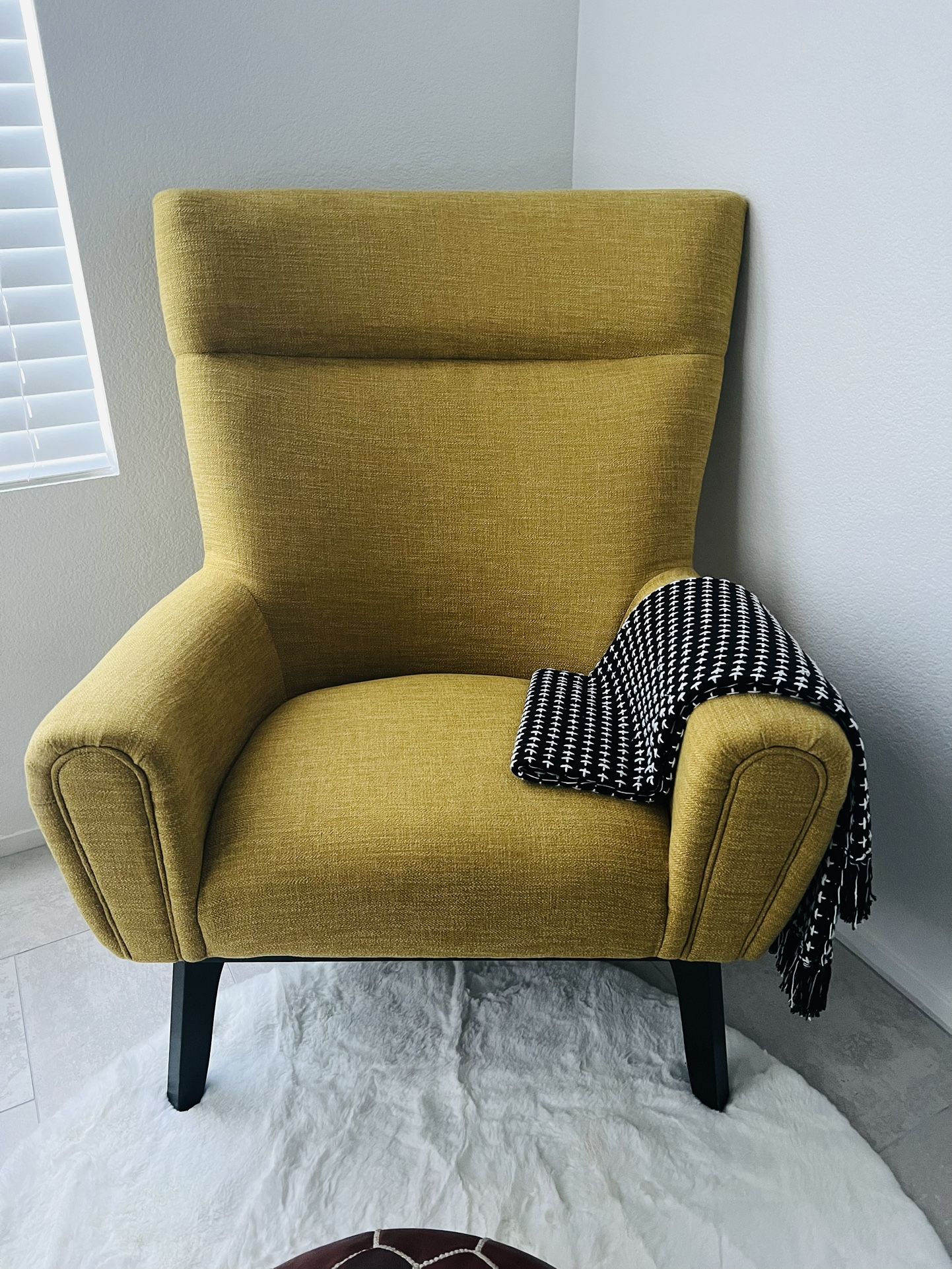 Wingback Accent Arm Chair