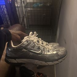 Nikes Used