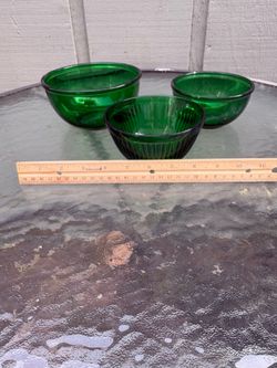 Vintage Green bowls