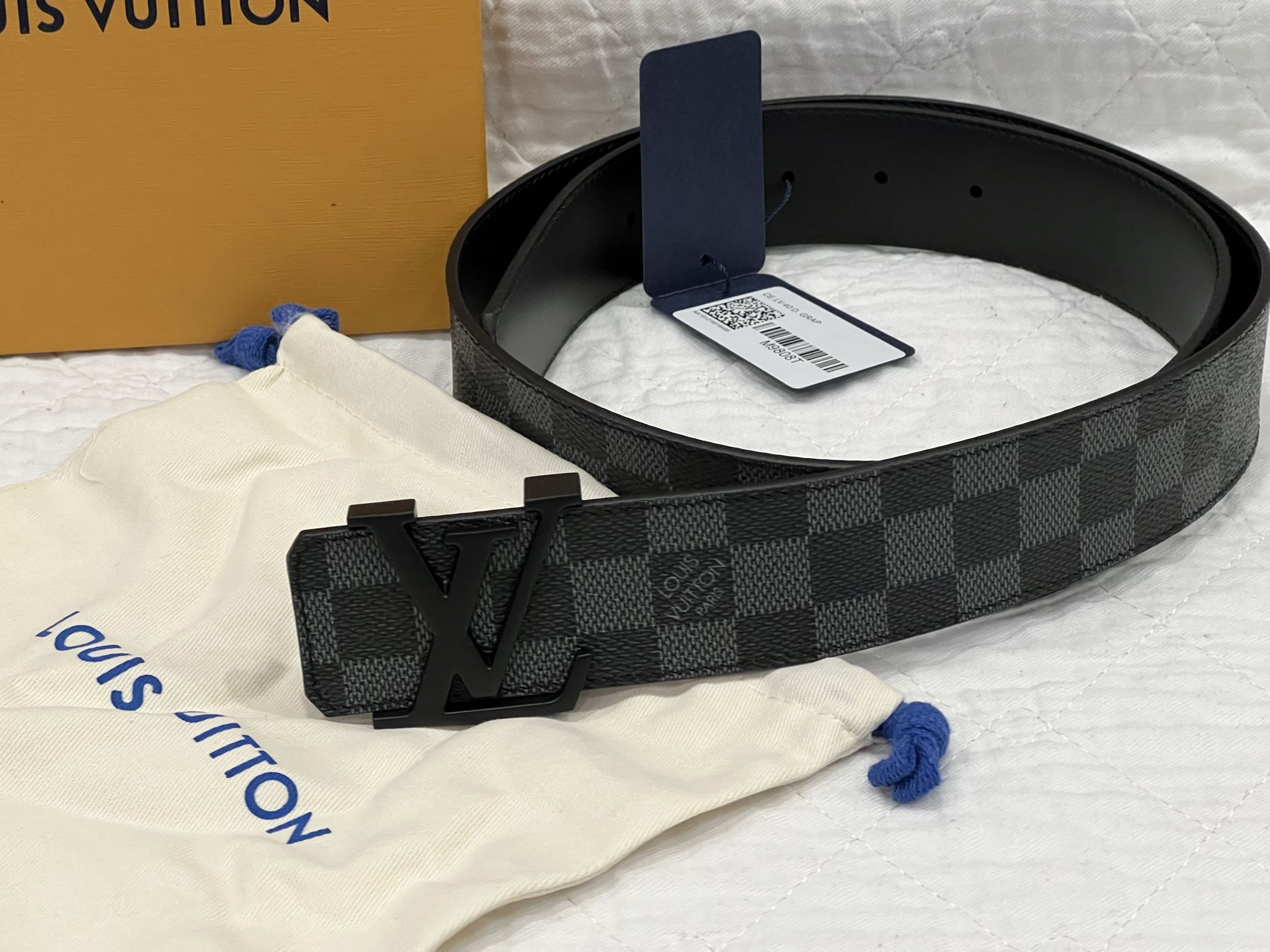 Black Louis Vuitton Damier Graphite
