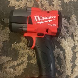 Milwaukee Llave De Impacto 1/2