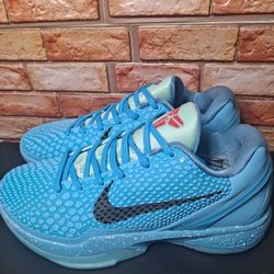 Kobe 6 GRINCH Light Blue NIKE