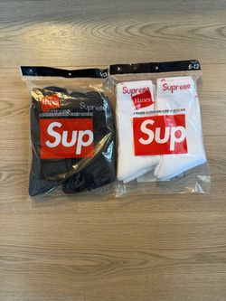 Supreme socks