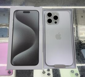 iPhone 15 pro max unlocked