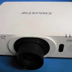 Christie LW401 LCD Projector 4000 Lumens 1690 Hours 