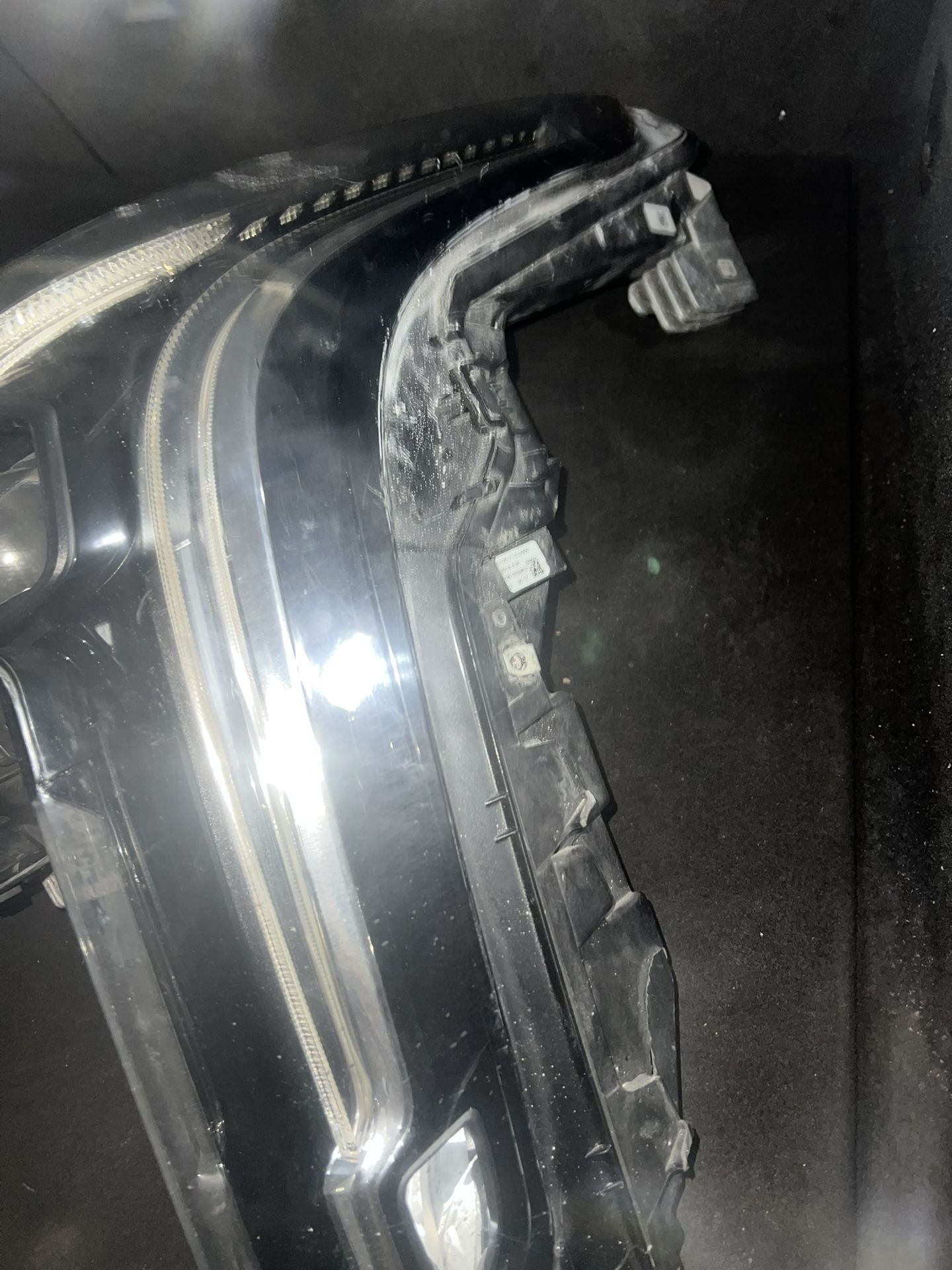 2019 Cadillac Xt4 Headlights LH RH Both