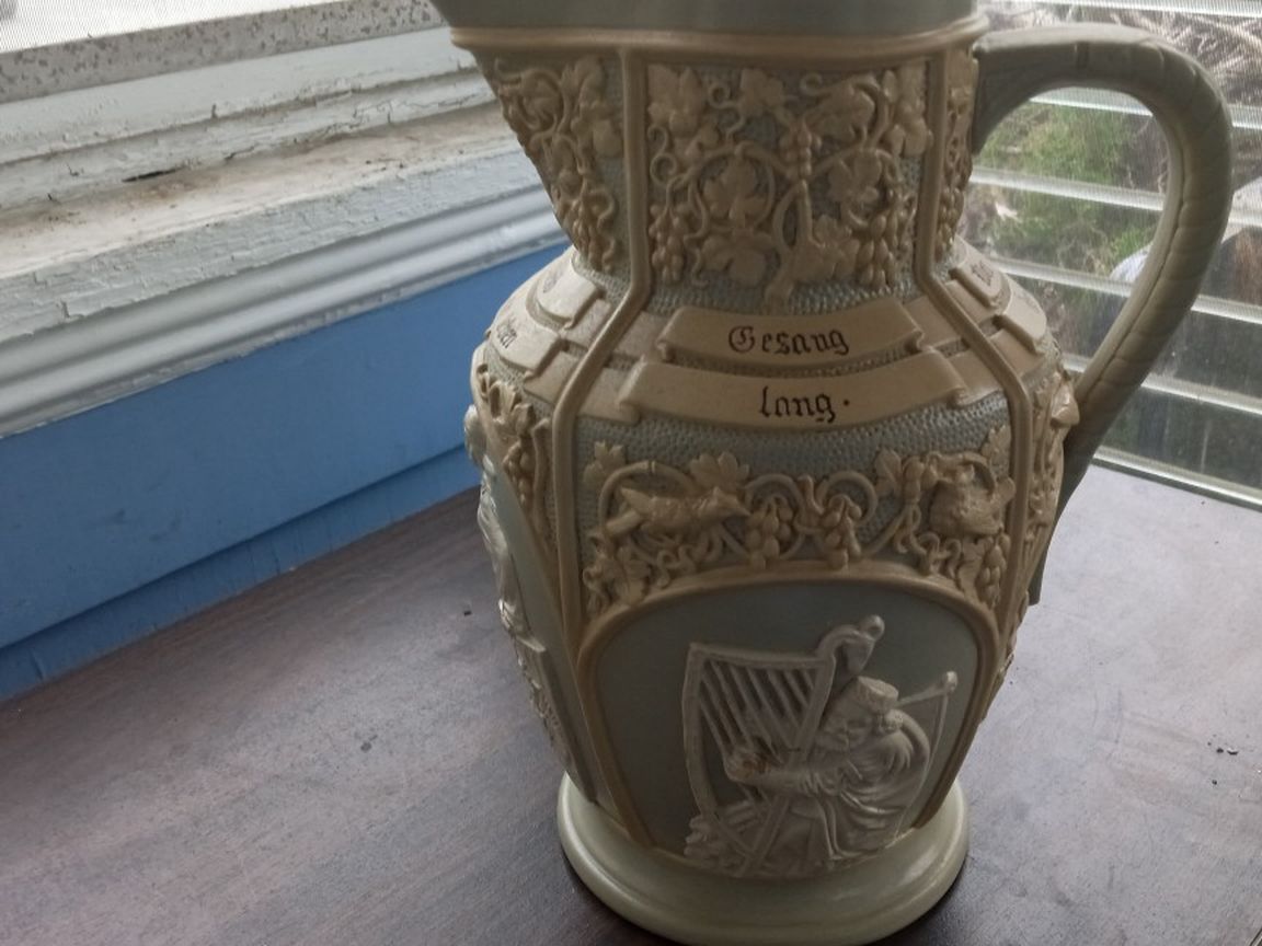 Antique Large Mettlach Villeroy & Boch 1.5 L Stein C.1890