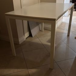 White Dining table 49*29.5*29