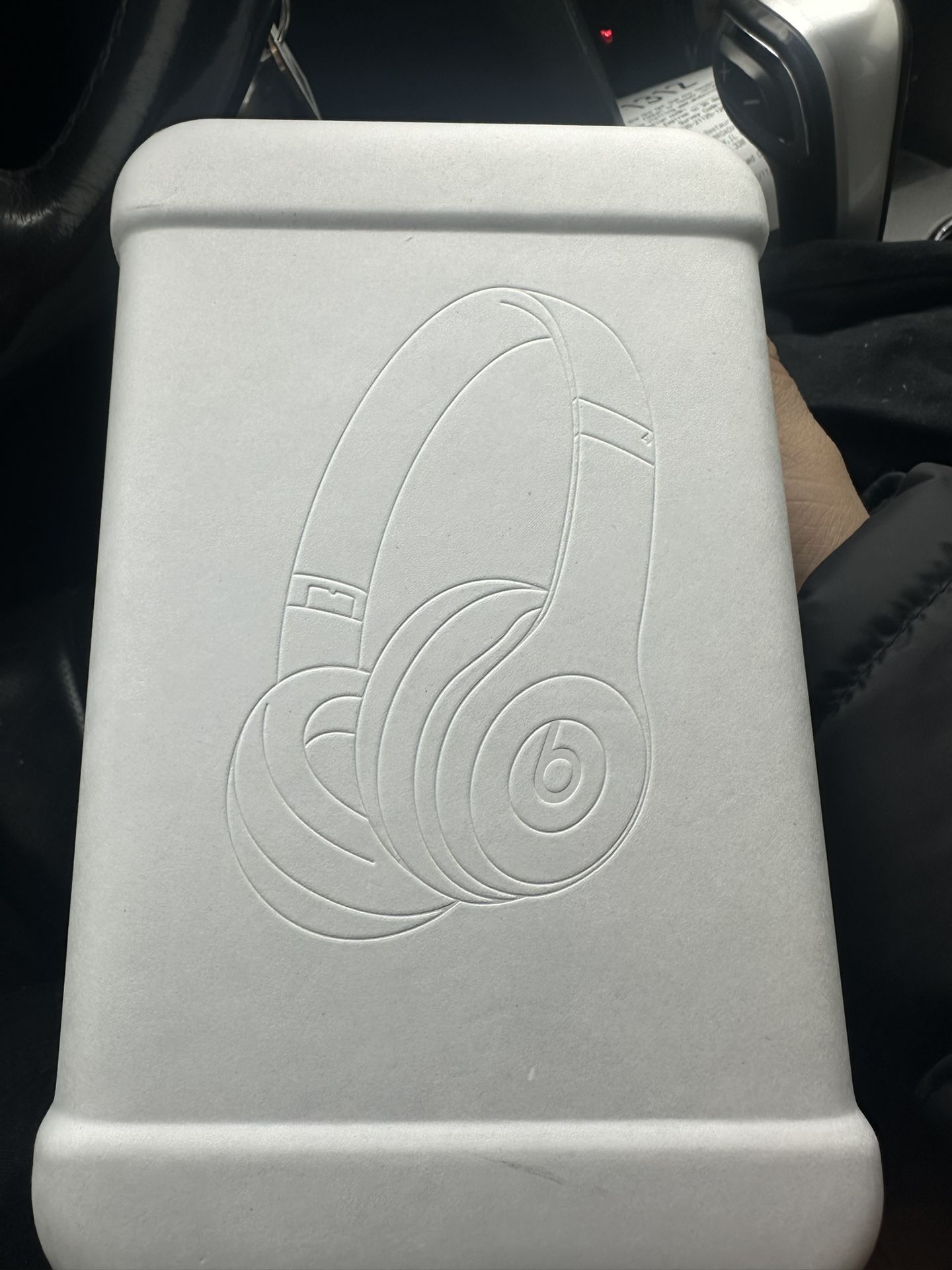 Beats Solo 4