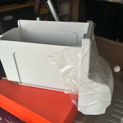 Icemaker tray