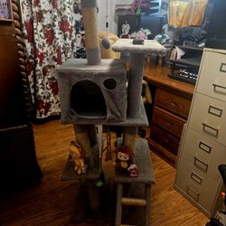 Cat Tower 19 Inches By 5 Feet