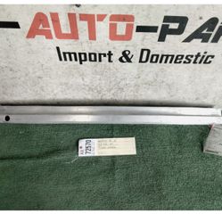 2013 - 2014 - 2015 - 2016 - 2017 AUDI Q5 REAR BUMPER REINFORCEMENT REBAR OEM AX72570