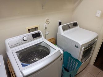 LG Washer and Dryer set