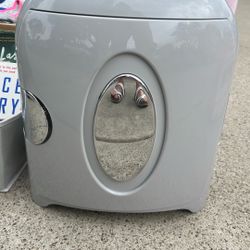 mini Fridge And Warmer