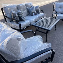 4 Piece Outdoor Aluminum Patio Furniture Set *New In Box*