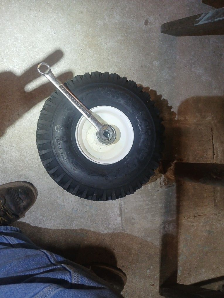 Utility tires