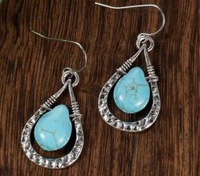 Bohemian Western Turquoise Teardrop Dangle Earrings – Vintage Style