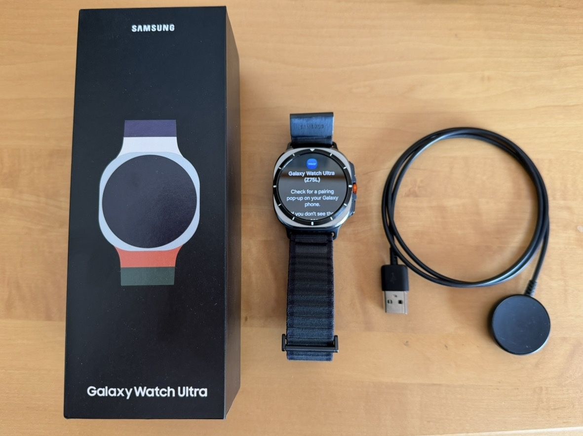 Samsung Galaxy Ultra WatchPhone LTE