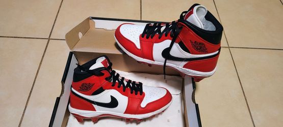 Air Jordan 1 Retro, baseball/ football Cleats Red White Black