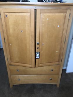 ARMOIRE