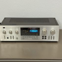 Sansui Quartz Synthesizer DC Servo Receiver R-99Z