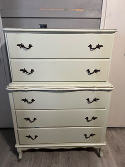 Dresser 5 drawers
