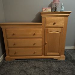 Kids Dresser/changing Table