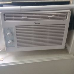 Window Air Conditioner 