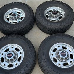 Chevy GMC Rims And tires 2500 HD 8 Lug 