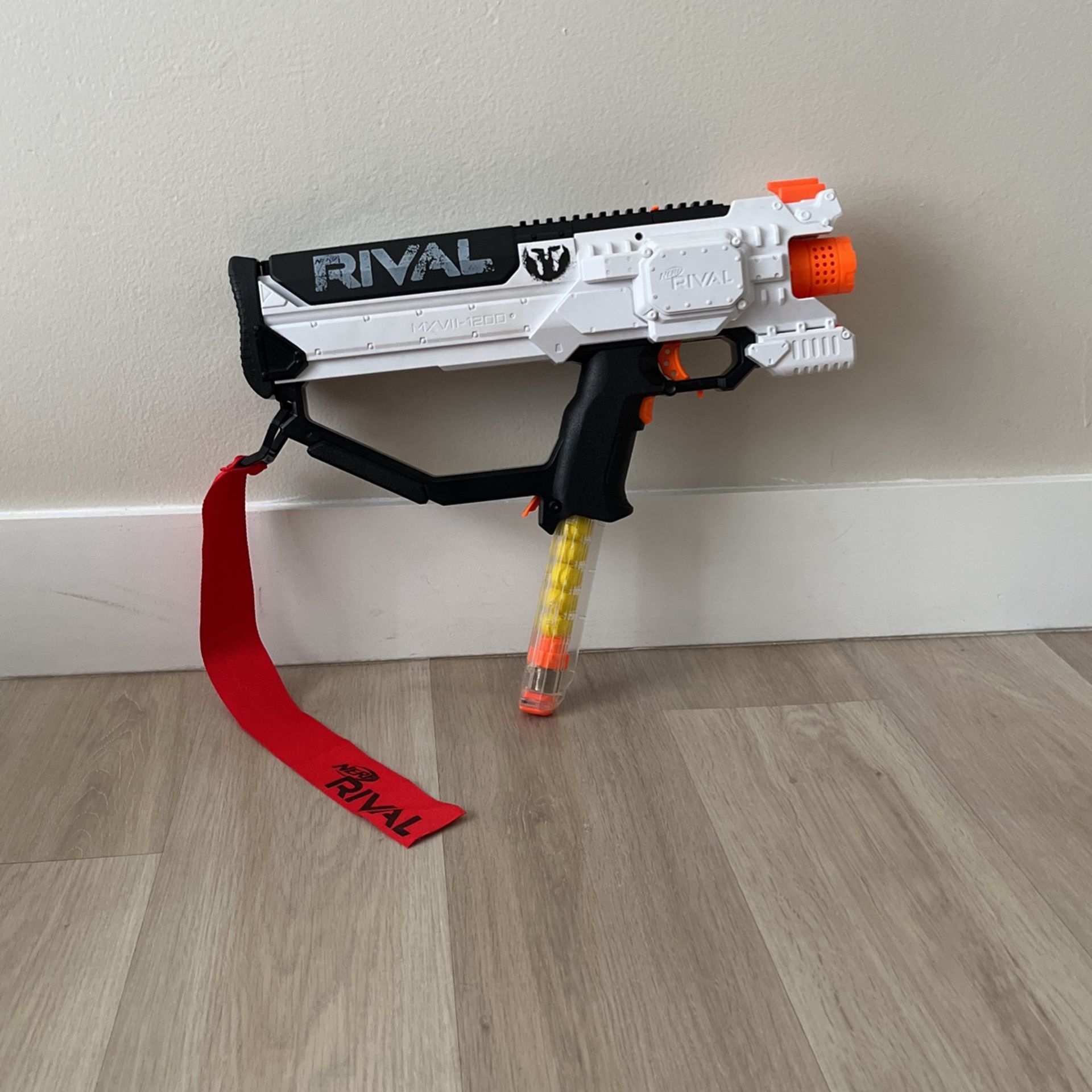 NERF Rival Hera Mxvii 1200 White Combat Blaster