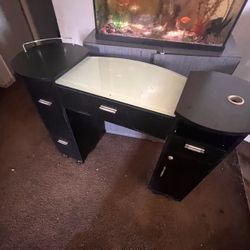 Nail Desk 