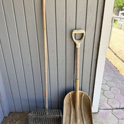 Stall Mucking/cleaning Shovels 