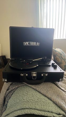 Victrola record player