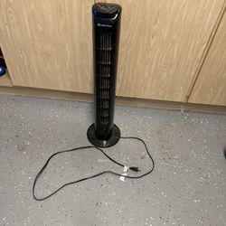 Comfort Zone 29” Tower Fan – 3-Speed Oscillating Cooling Fan